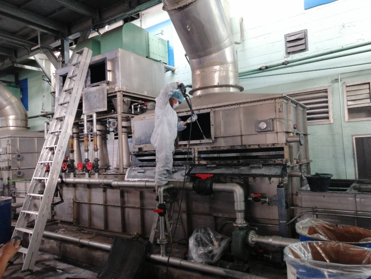 บริการทำความสะอาดเครื่องจักรและบริการทำความสะอาดในสายการผลิตในโรงงาน